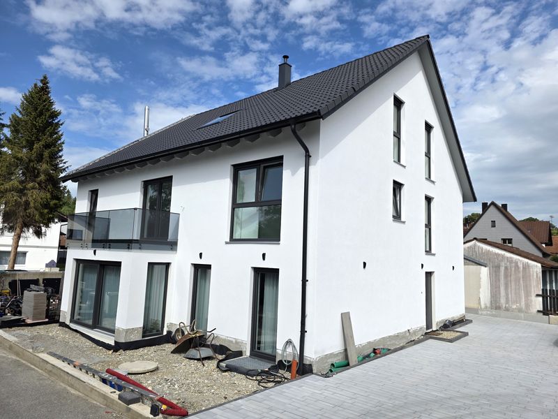 Erstbezug in zentral gelegener 3-Zimmerwohnung in hochwertigem Neubau